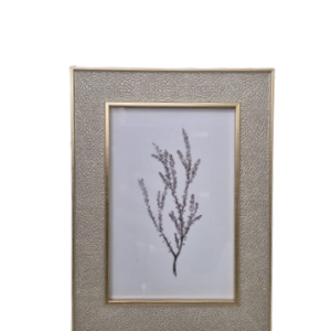 Porta Retrato em Madeira Creme e Dourado P