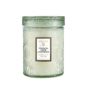 Mini vela Voluspa Pote de Vidro 50h Relevo French Cade & Lavender Voluspa
