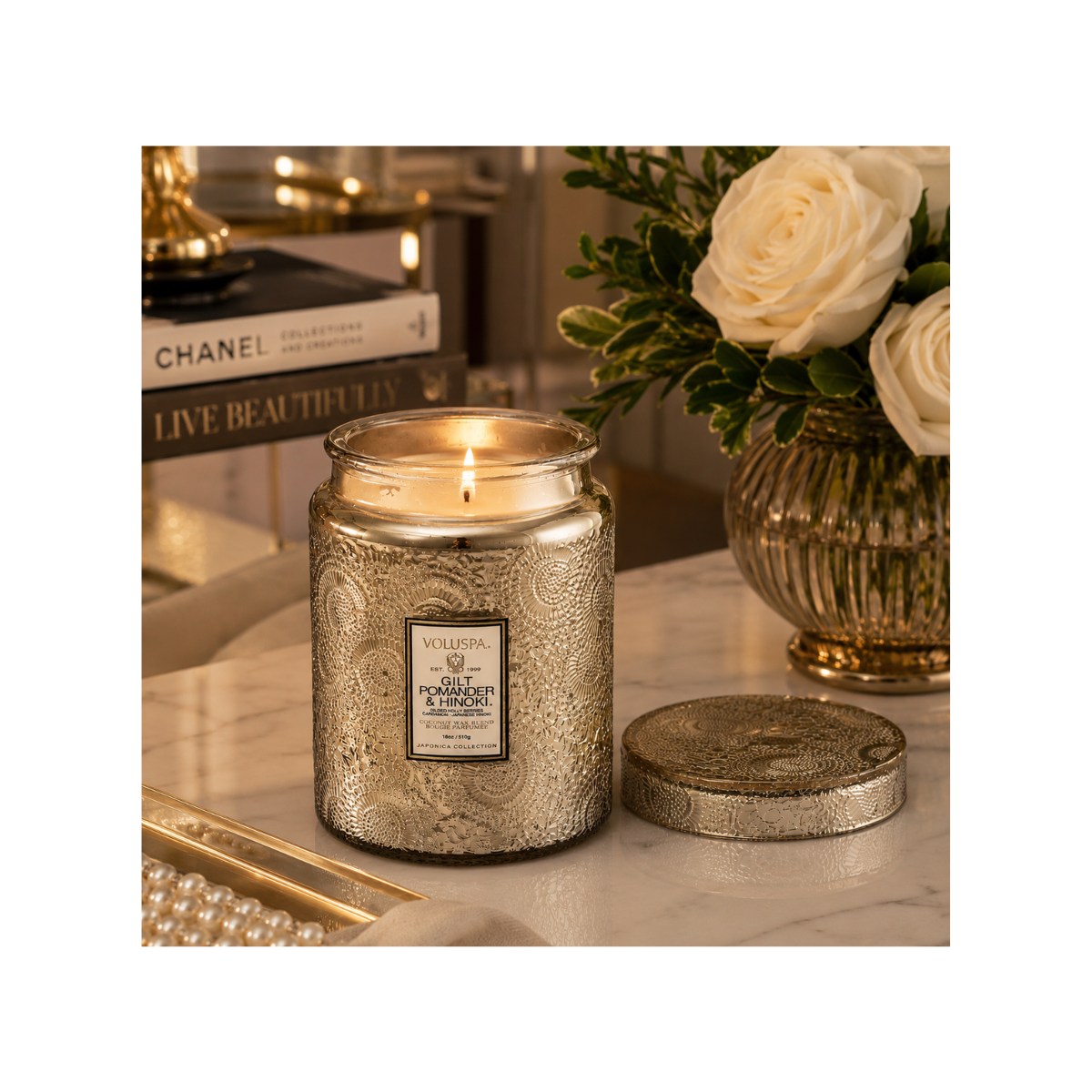 Vela Voluspa Gilt Pomander & Hinoki - 100H - Imagem 3