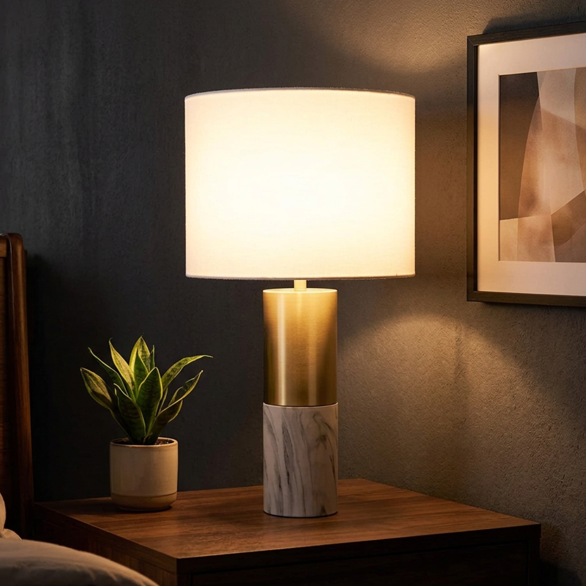 Abajur Decorativo em Metal e Mármore Branco Dourado - Imagem 4
