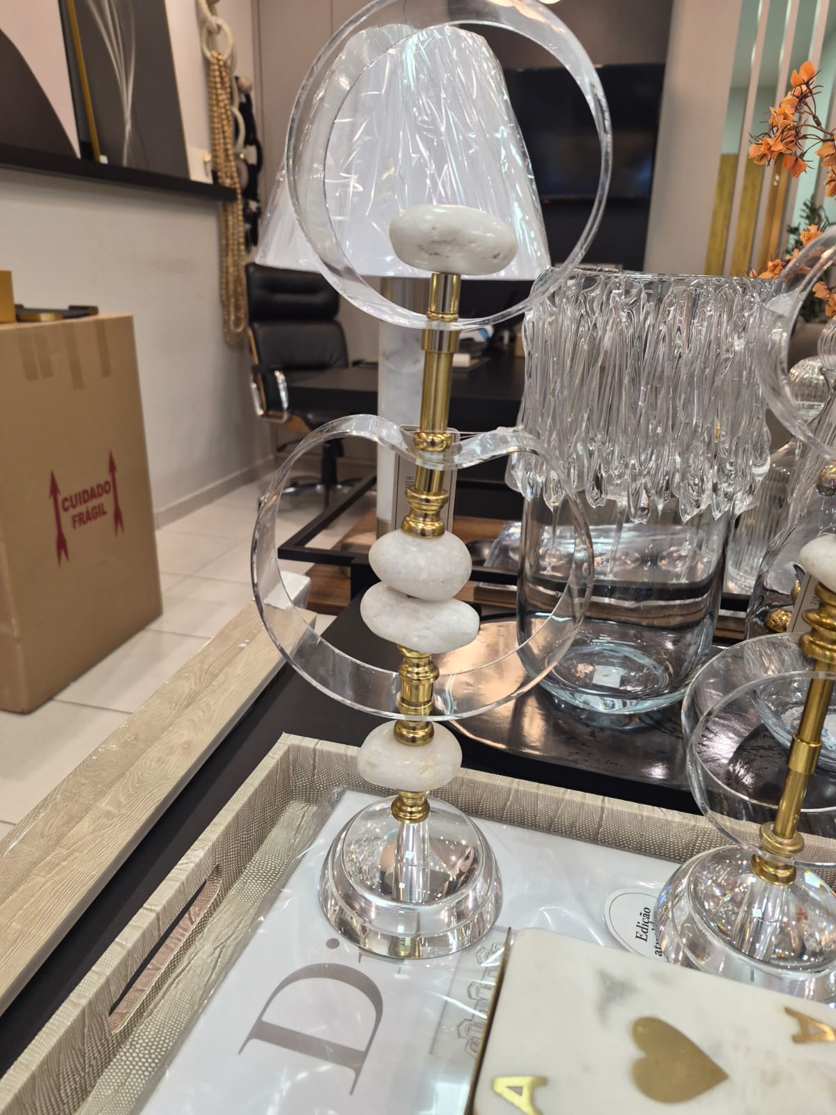 Escultura Decorativa Em Cristal Com Pedras e Acrílico - M - Imagem 3